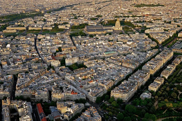 Le quartier des Invalides vu de la Tour Eiffel © Lionel Isy-Schwart