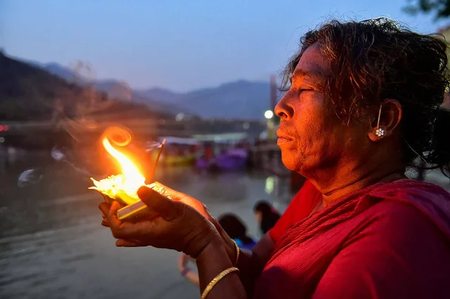 Inde, au bord du Gange © Jamel Balhi
